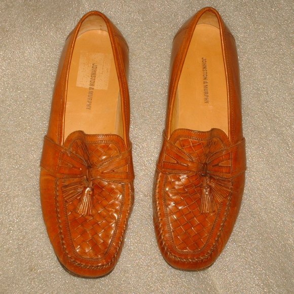 Pair of Johnston & Murphy dress shoes - size 12